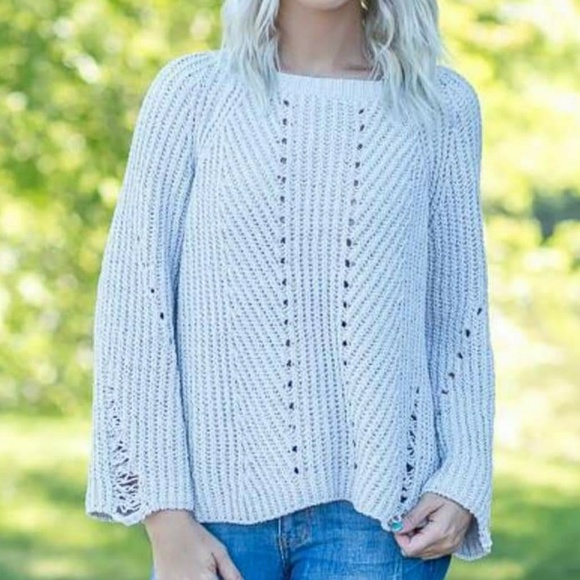 Gray top - Picture 1 of 5